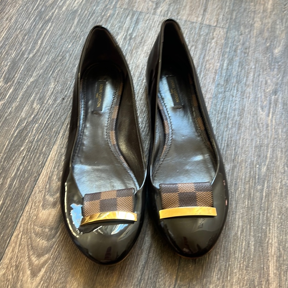Louis Vuitton Black Patent Flats with Gold Detail